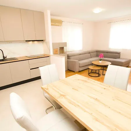 Marija Apartment Makarska